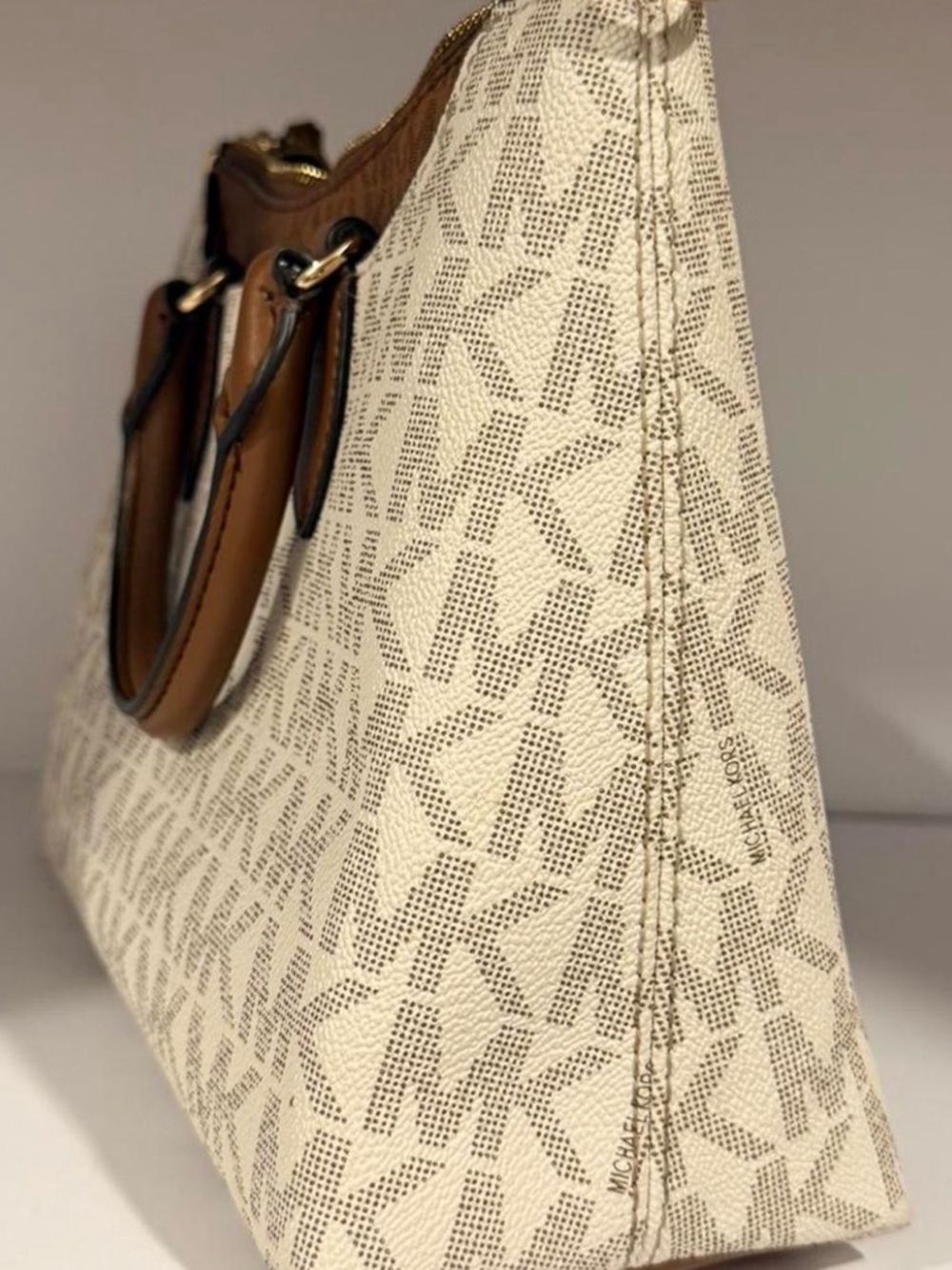 Michael Kors Cream and Brown Logo Satchel with Gold MK Charm - Picture 3 of 6